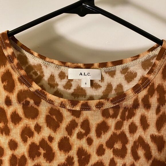 A.L.C. Bambina Leopard Print Short Sleeve Crewneck T-Shirt Brown Sz Small - Picture 4 of 10